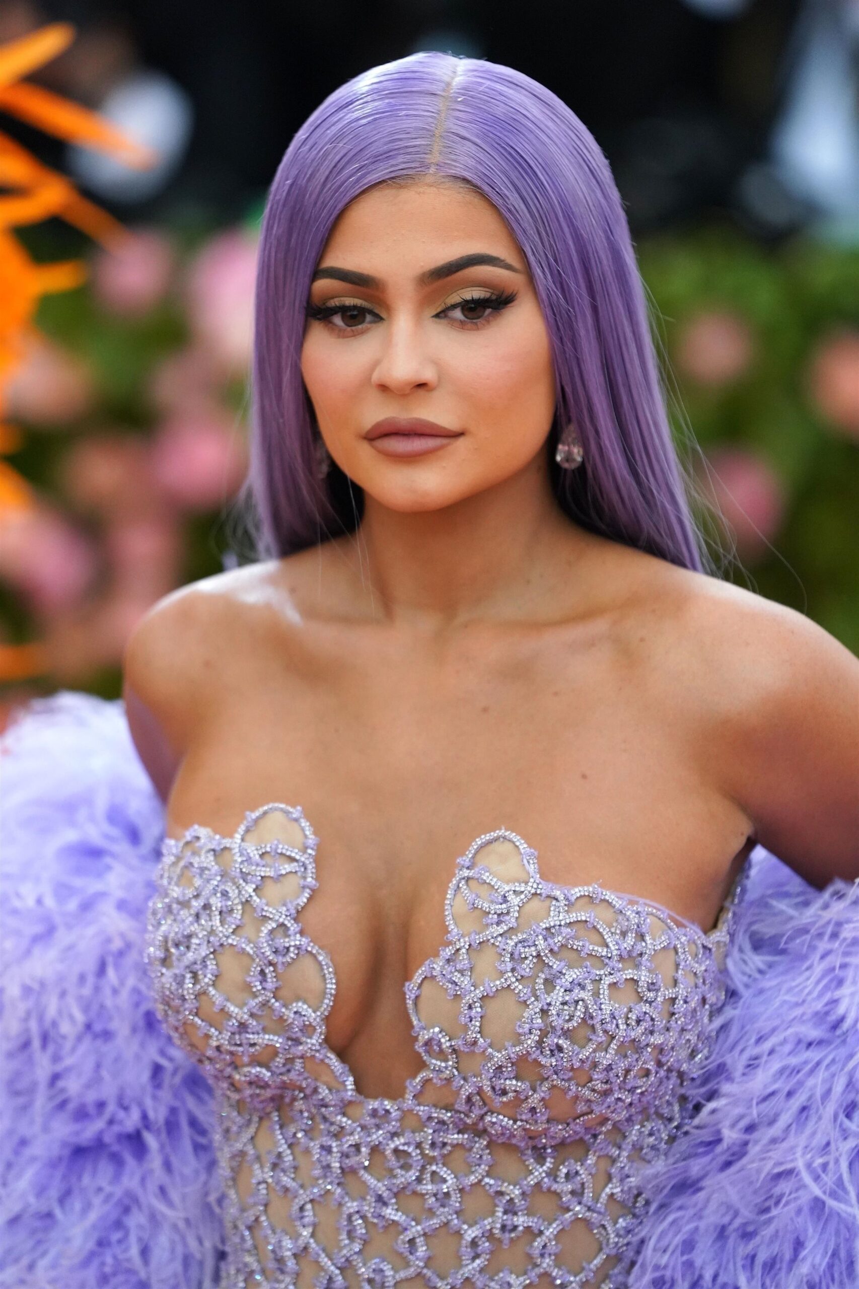 Las buenas tetas de Kylie Jenner en Met Gala 2019